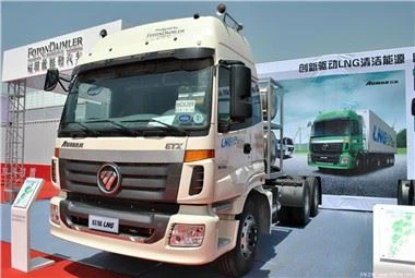 Полован АУМАН 6×4 ЕТКС трактор